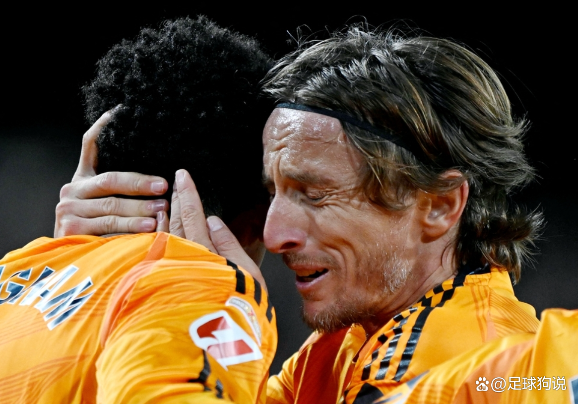 今夜突围战来临，瓦伦西亚围绕葡超更衣室发声，气氛紧张，临场指挥获称赞的简单介绍-LOL全球赛事